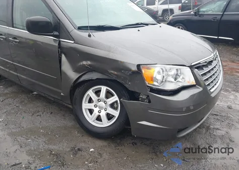 2010 Chrysler Town & Country New Lx из США, поврежденный, VIN 2A4RR2D16AR404076